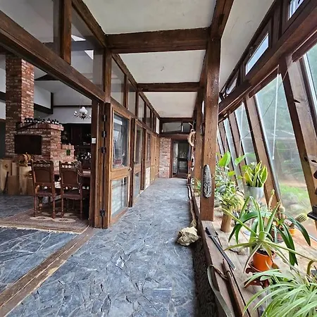 Holiday home Earthship *