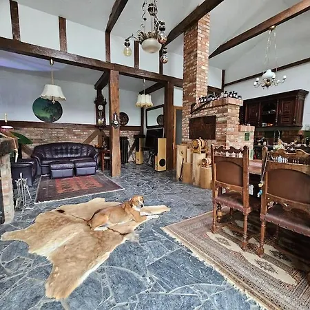 Earthship 度假居